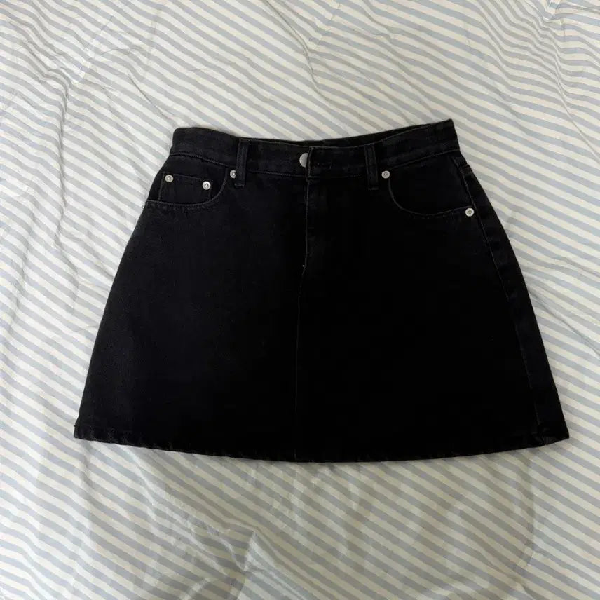 [SOLD OUT] 프영띵 흑청스커트 / 블랙 데님 스커트
