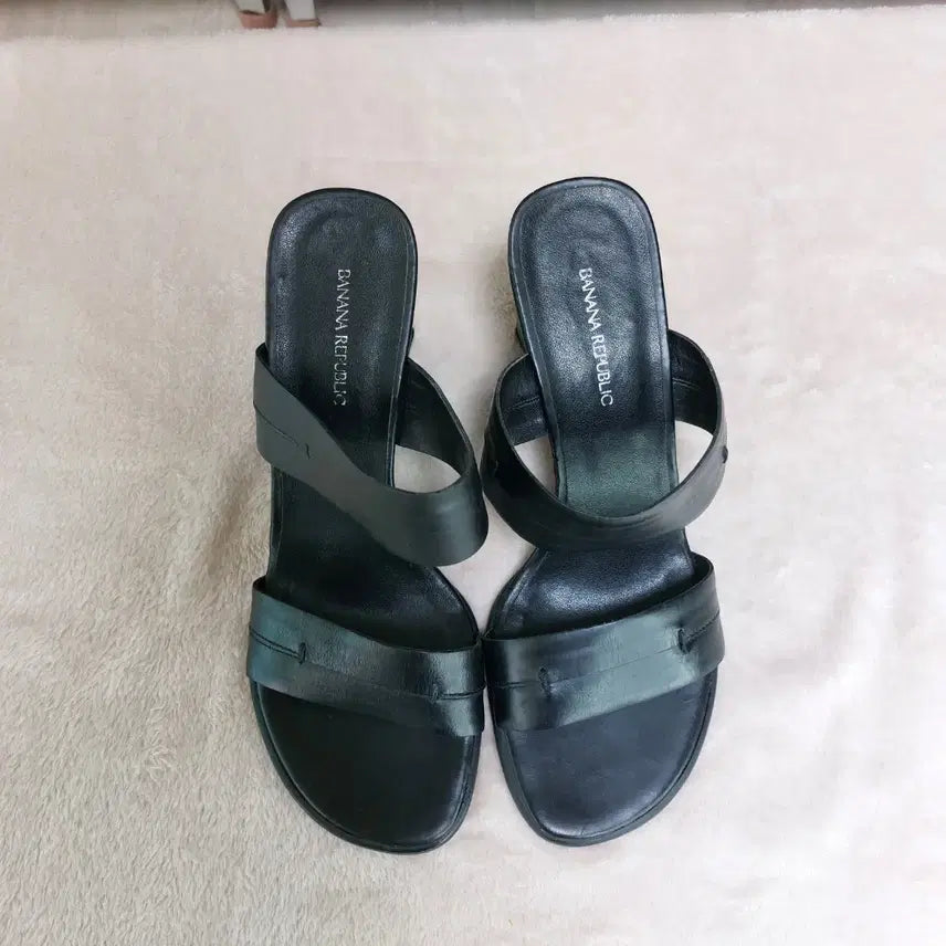 [BUNJANG] Banana Republic Sandals / (245)바나나 리퍼블릭 샌들힐