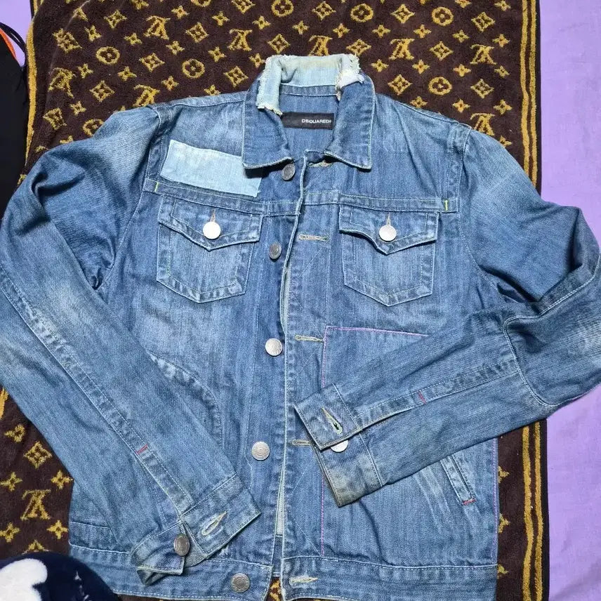 [BUNJANG] Dsquared2 Denim Jacket / 디스퀘어드 데님 청자켓 패치 워싱진