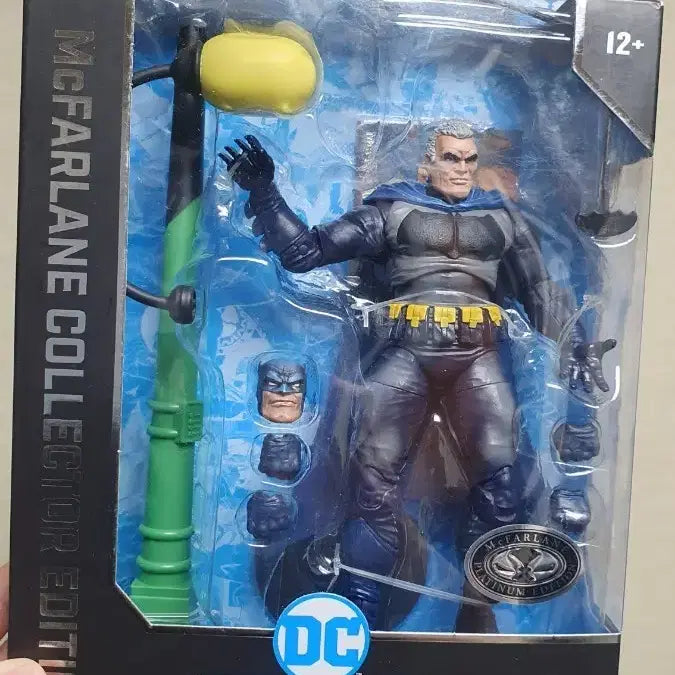 [BUNJANG] McFarlane The Dark Knight Returns Batman Platinum Edition Figure / 다크나이트리턴즈 배트맨 플래티넘 맥팔레인 한정판