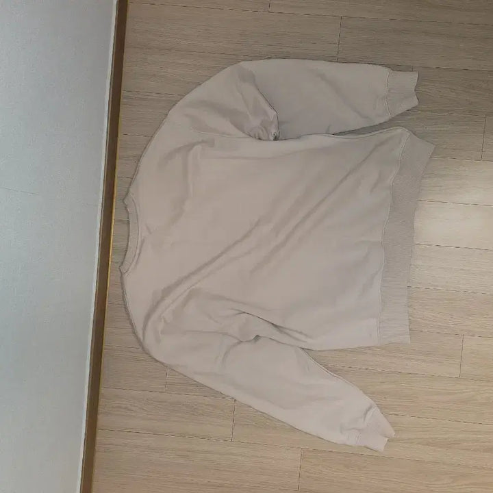 [BUNJANG] Camelwalk Small Authentic Logo Sweatshirt Beige Gray / L 카멜워크 스몰 어센틱 로고 맨투맨 스웨트셔츠 베이지 그레이