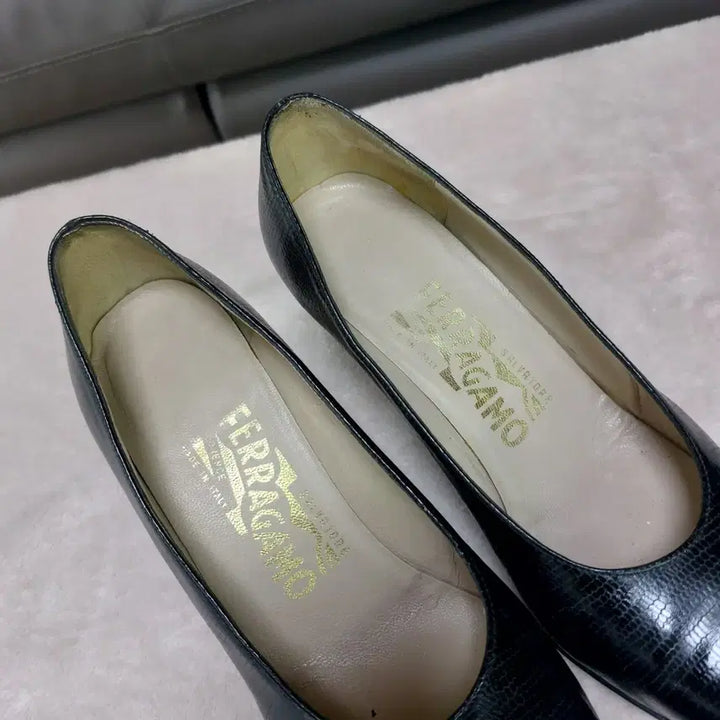 [BUNJANG] Ferragamo Heels / (225)페레가모 구두