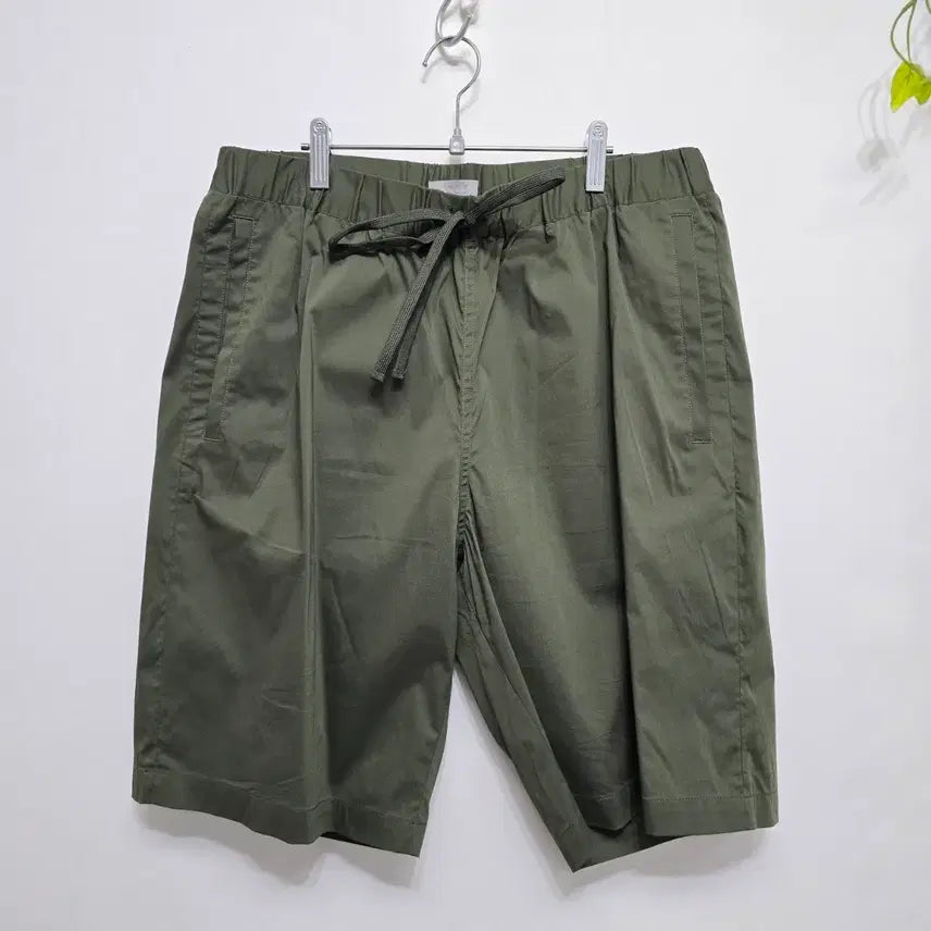 [BUNJANG] COS Woven Banding Shorts / 코스 우븐 밴딩  반바지입니다