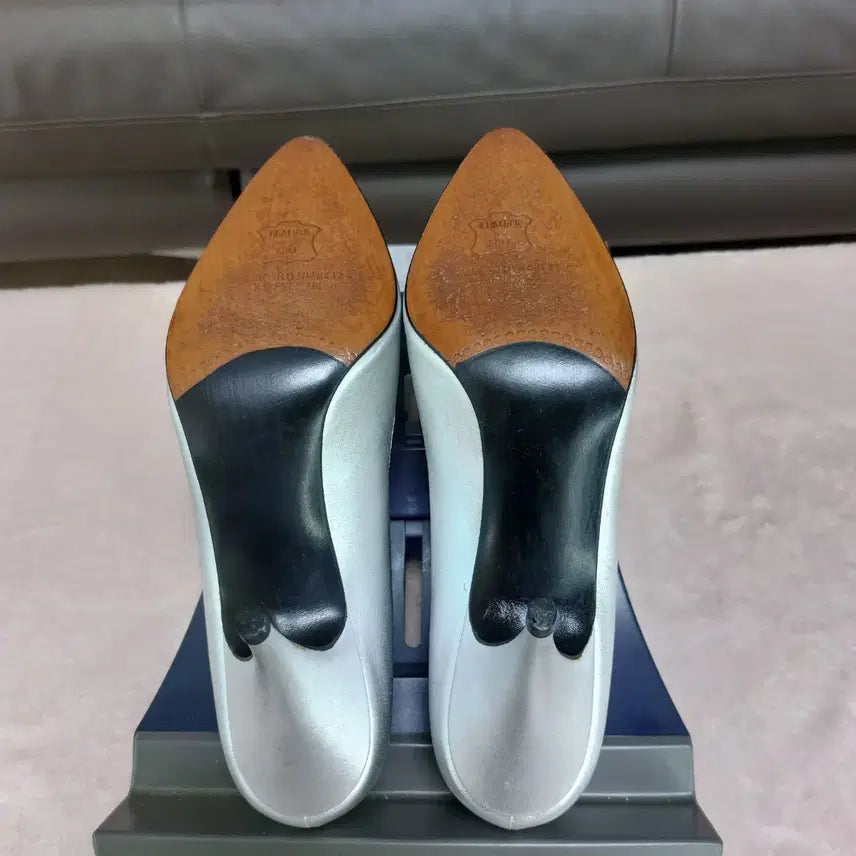 [BUNJANG] Stuart Weitzman Pumps / (225)스튜어트 와이츠먼 펌프스