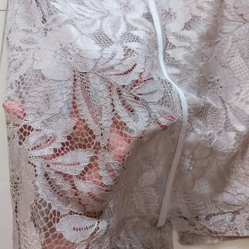 [BUNJANG] Floral Pattern Lace Skirt / 레이스 스커트  플라워 패턴