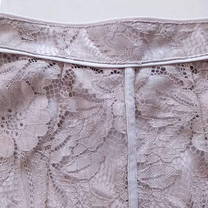 [BUNJANG] Floral Pattern Lace Skirt / 레이스 스커트  플라워 패턴