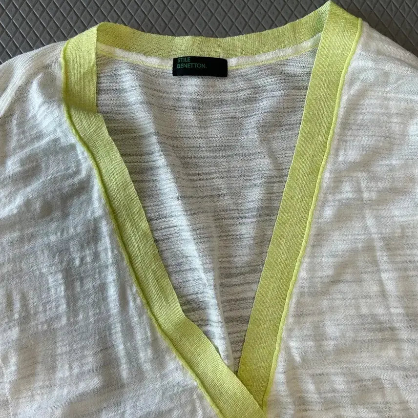 [BUNJANG] Benetton Cardigan (One Size) / 새상품 베네통 가디건 (ONE SIZE)