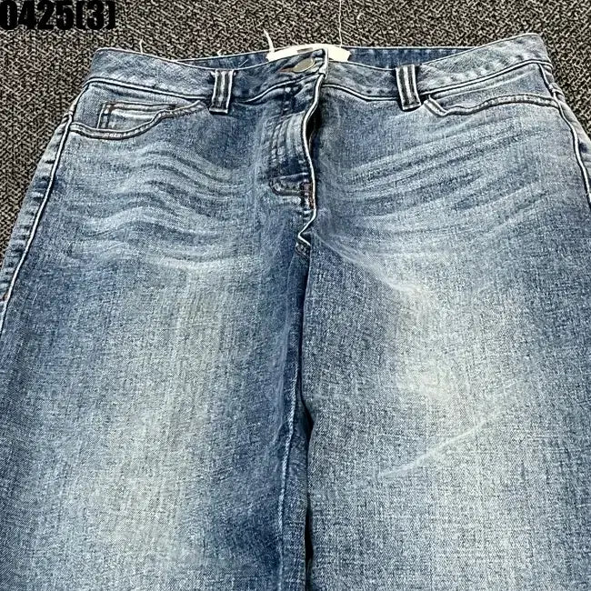 [SOLD OUT] 아떼 바네사브루노 청바지 36
