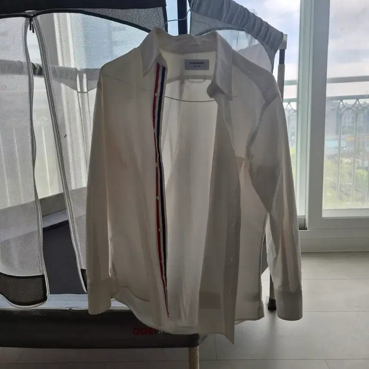 [BUNJANG] Thom Browne White Hidden Button-Down Shirt / 톰브라운 화이트 히든 셔츠