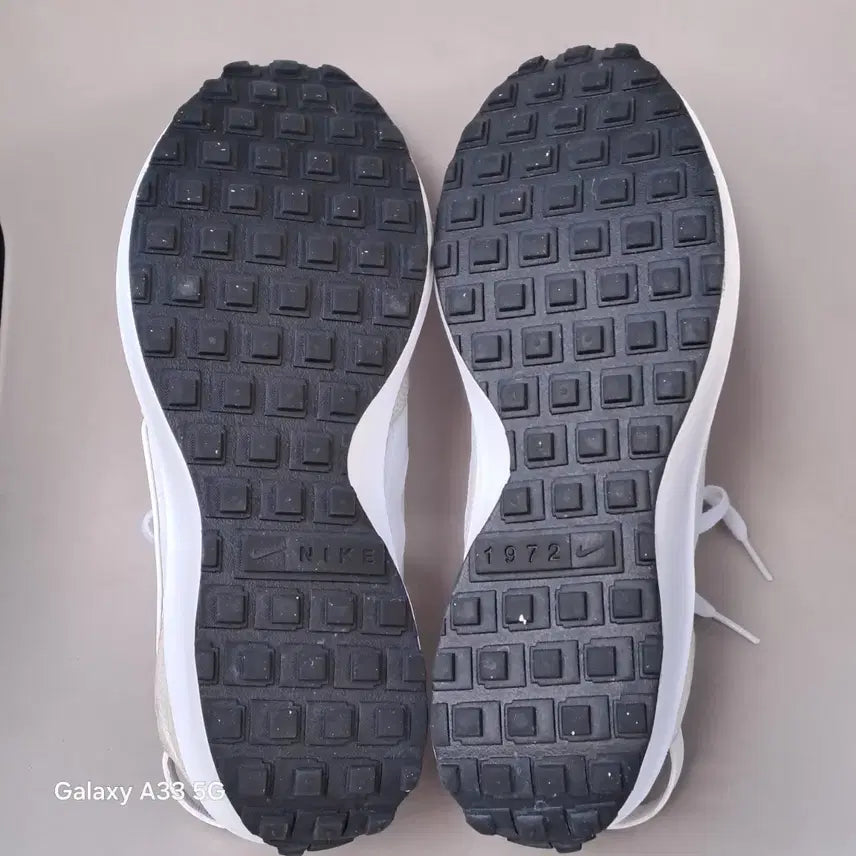 [BUNJANG] Nike Waffle Debut Sneakers / 나이키 와플 데뷰  260mm