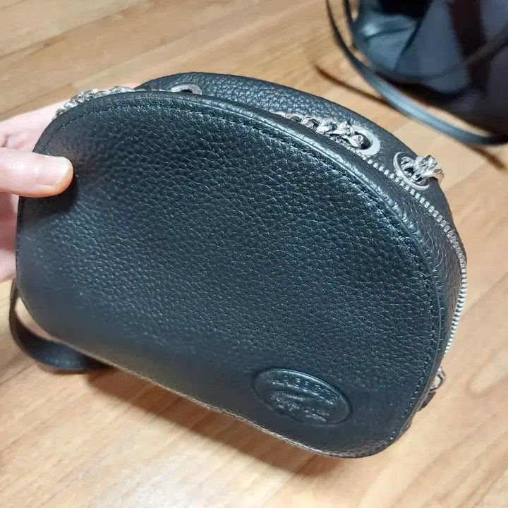 [BUNJANG] Lacoste Black Chain Crossbody Bag / 라코스테 블랙 체인 크로스백