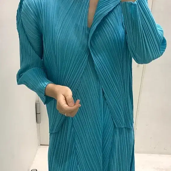 [BUNJANG] Pleats Please One-Button Cardigan Turquoise / 플리츠플리즈 원버튼 가디건 터콰이즈