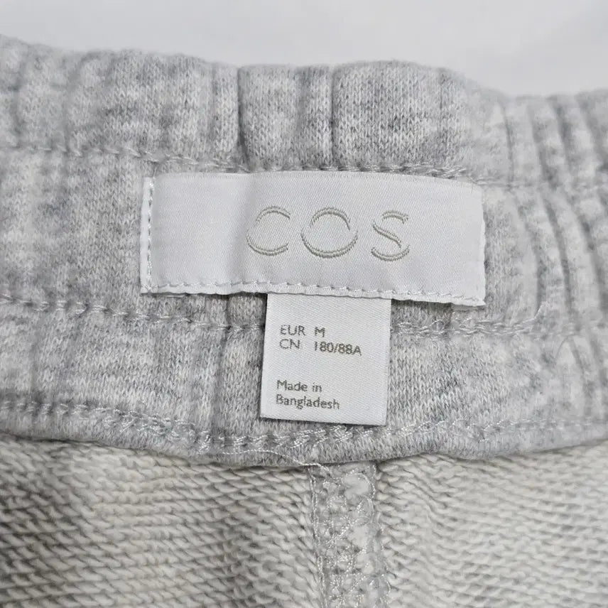 [BUNJANG] 코스 COS 배딩 쇼츠 / 코스 COS 배딩 쇼츠