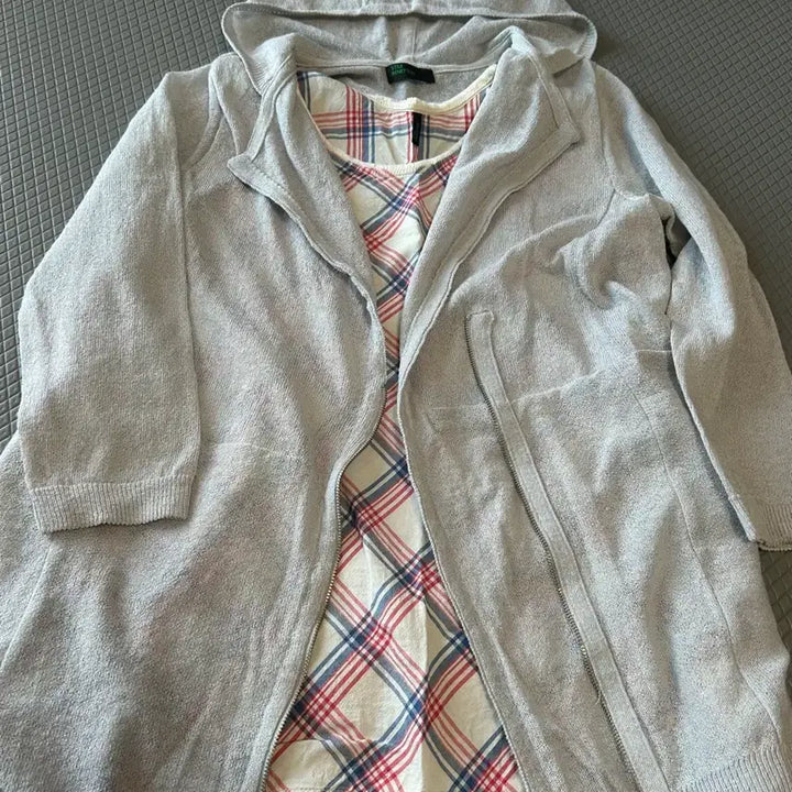 [BUNJANG] Benetton Hooded Cardigan / 베네통 후드 가디건 원사이즈