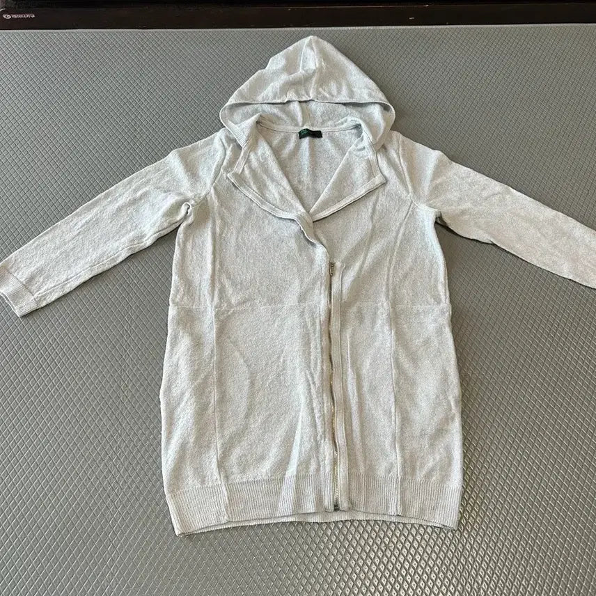 [BUNJANG] Benetton Hooded Cardigan / 베네통 후드 가디건 원사이즈
