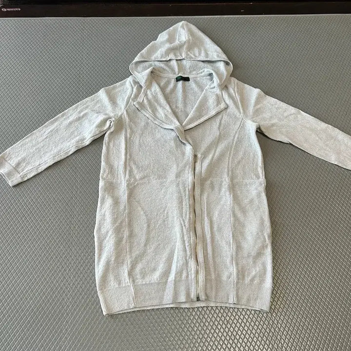[BUNJANG] Benetton Hooded Cardigan / 베네통 후드 가디건 원사이즈