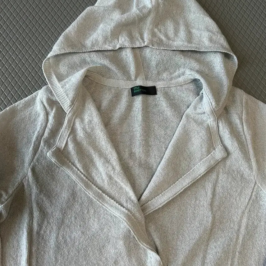 [BUNJANG] Benetton Hooded Cardigan / 베네통 후드 가디건 원사이즈