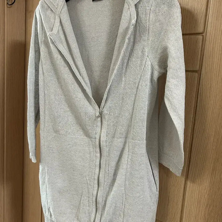 [BUNJANG] Benetton Hooded Cardigan / 베네통 후드 가디건 원사이즈