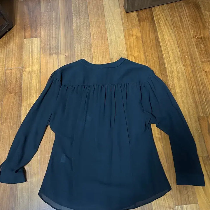 [SOLD OUT] 레티첼라 블랙 블라우스