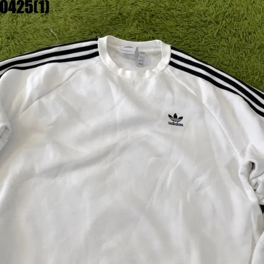 [BUNJANG] Adidas White Three Stripes Sweatshirt / 아디다스 삼선 흰색 맨투맨 티셔츠