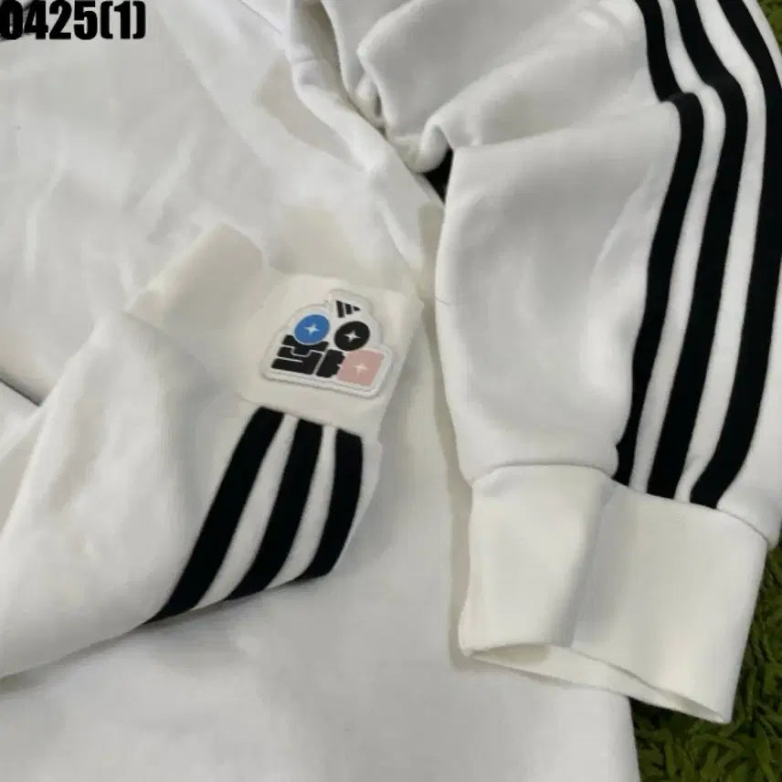 [BUNJANG] Adidas White Three Stripes Sweatshirt / 아디다스 삼선 흰색 맨투맨 티셔츠