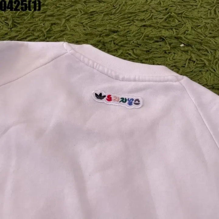 [BUNJANG] Adidas White Three Stripes Sweatshirt / 아디다스 삼선 흰색 맨투맨 티셔츠
