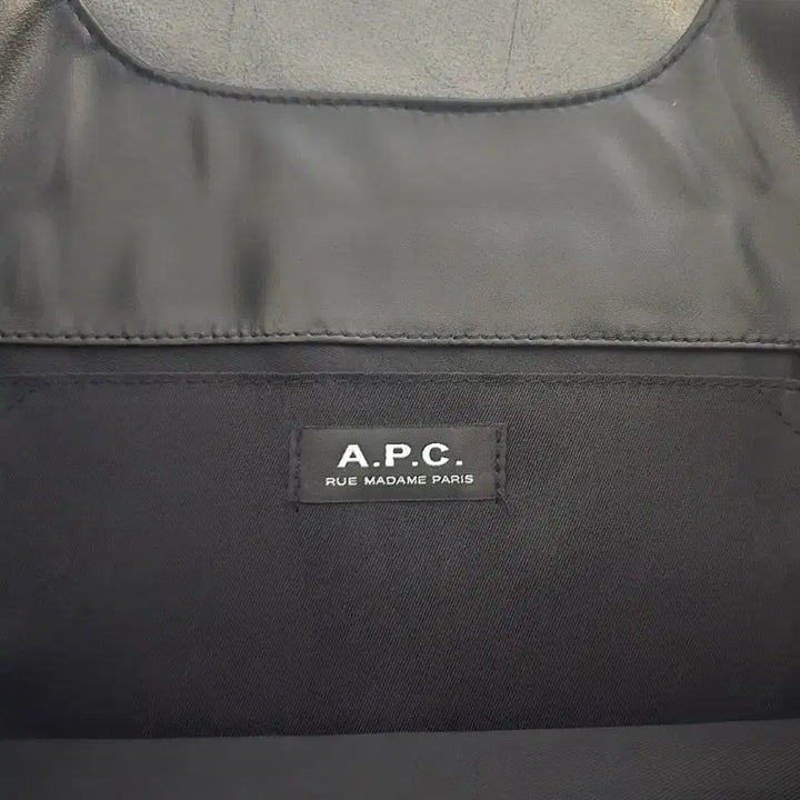[SOLD OUT] 아페쎄 APC 니논 토트백 가방 블랙 라지