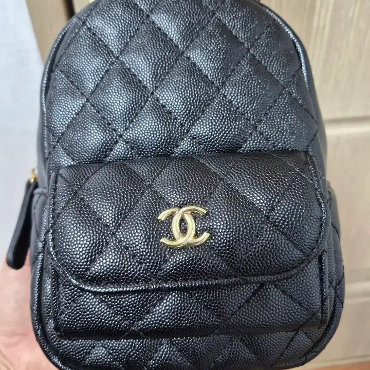 [BUNJANG] Black Quilted Chain Backpack / 블랙 백팩 체인백
