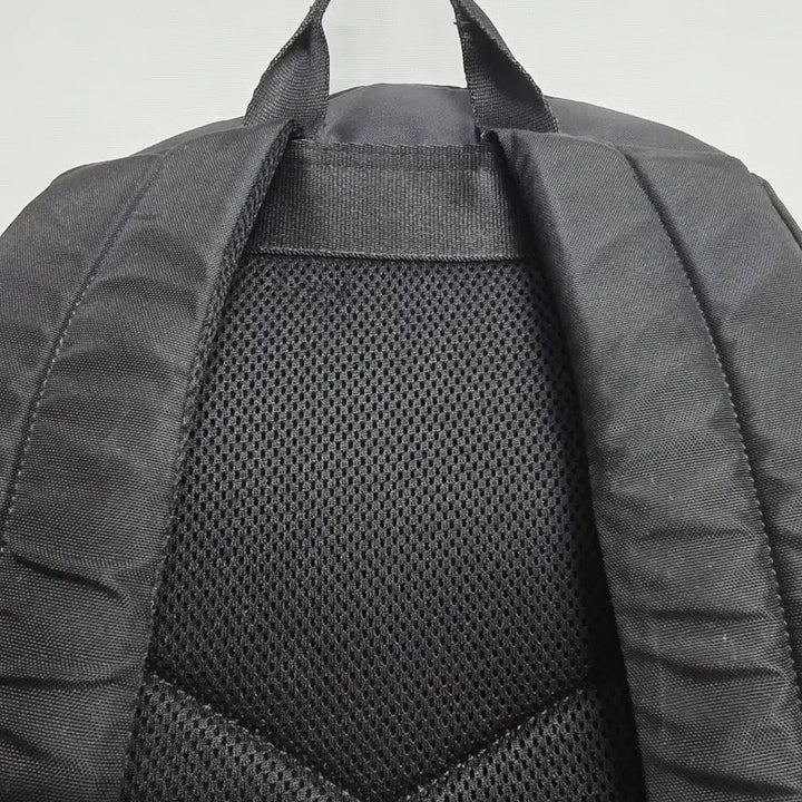 [BUNJANG] Umbro Black Backpack / 엄브로 검정색 백팩 가방