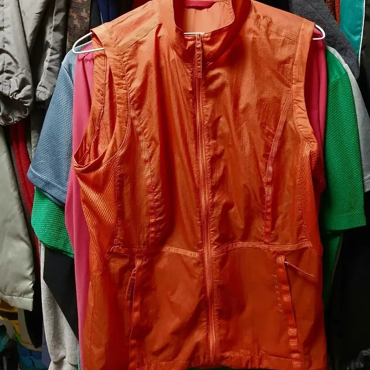 [BUNJANG] TrekSta Orange Windbreaker Vest 100 / 트렉스타 오렌지색 바람막이 조끼 100