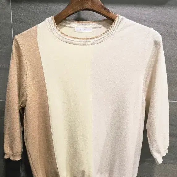 [BUNJANG] Unbranded Color Block Round Neck Top / NAN ,  세련된 6부  소매 라운드  F