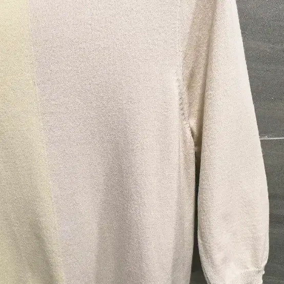 [BUNJANG] Unbranded Color Block Round Neck Top / NAN ,  세련된 6부  소매 라운드  F