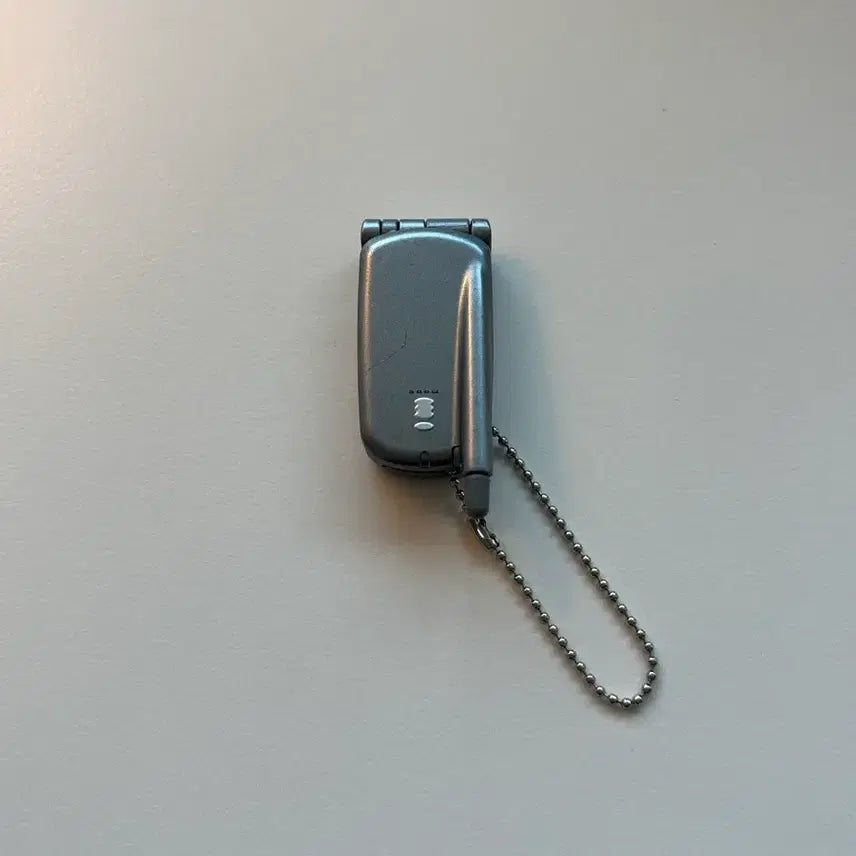 [SOLD OUT] 도코모 가챠 폴더폰 미니어처 가챠 그레이 회색