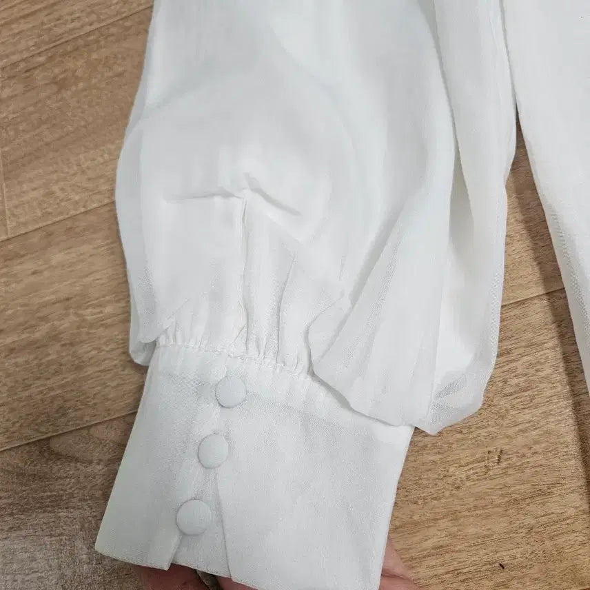 [BUNJANG] White See-Through Blouse Long Sleeve / 화이트 시스루 블라우스 퍼프 긴팔