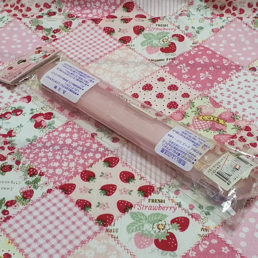 [BUNJANG] Sanrio Hello Kitty Classic Strawberry Chopsticks / 산리오 헬로키티 젓가락 고전 딸기 키티