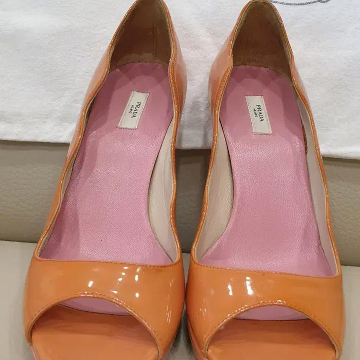 [BUNJANG] PRADA Patent Leather Open-toe Heels / PRADA 프라다 정품 여성 구두 페이턴트 오픈토 힐