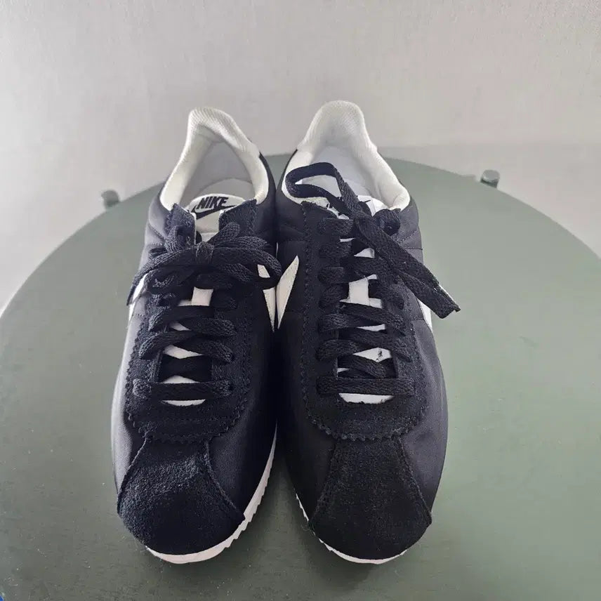 [SOLD OUT] 260mm나이키 코르테즈 블랙/화이트 운동화 -876