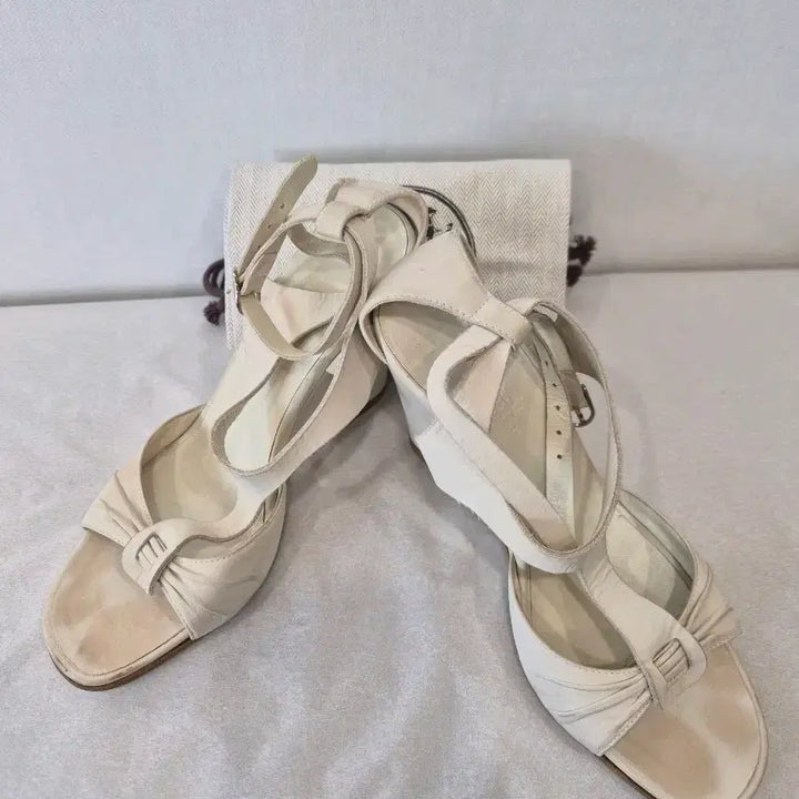 [BUNJANG] Hermes Genuine Leather Wedge Heel Sandals / HERMES 에르메스 정품 여성 구두 램스킨 웨지힐 샌들