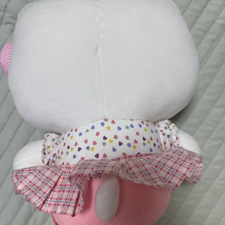 [BUNJANG] Hello Kitty Medium-Large Plush New with Tags / 헬로키티 중대형 인형 새상품 택 있음