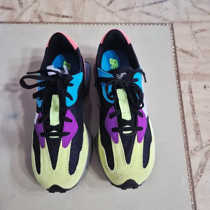 [BUNJANG] New Balance 327 Black Multicolor Sneakers / 가격인하~뉴발란스 327 블랙 멀티컬러 스니커즈