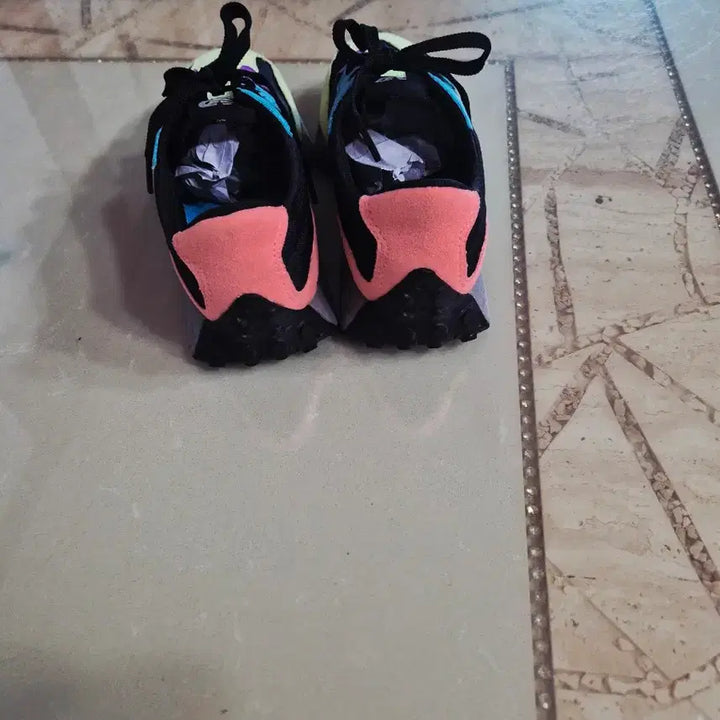 [BUNJANG] New Balance 327 Black Multicolor Sneakers / 가격인하~뉴발란스 327 블랙 멀티컬러 스니커즈