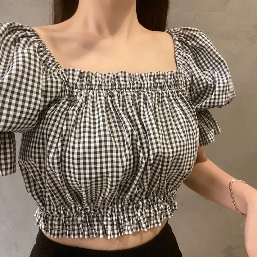 [BUNJANG] Puff Sleeve Cropped Blouse (Black, Pink) / 퍼프 크롭블라우스(블랙,핑크)