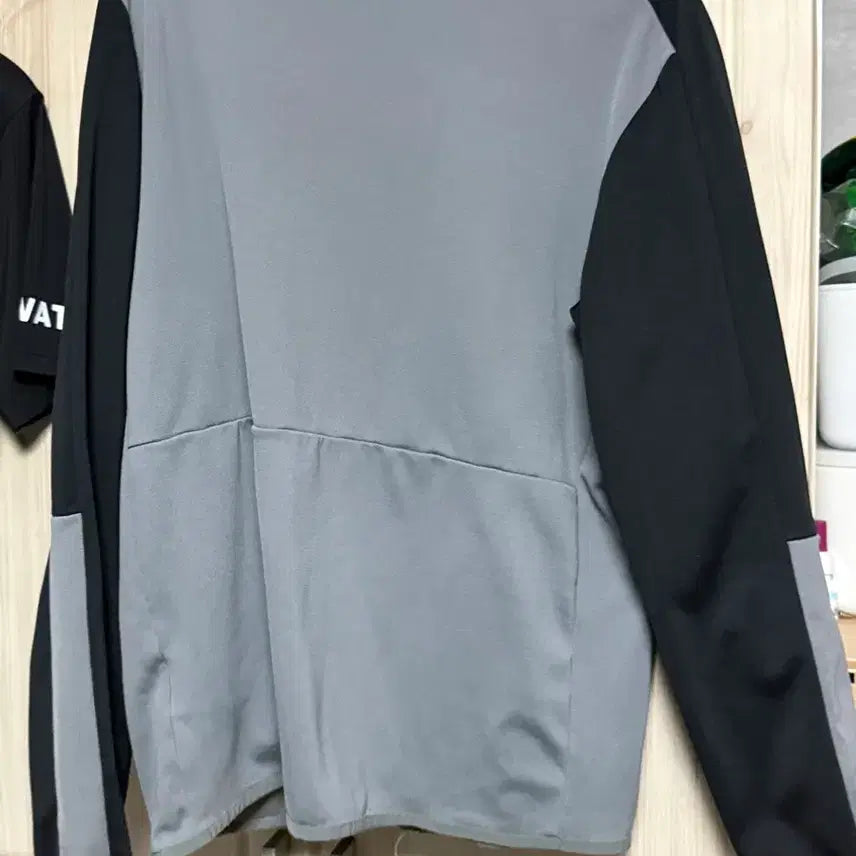 [BUNJANG] Nike Training Zip-Up Jacket Size 100 / 나이키 트레이닝 집업 100