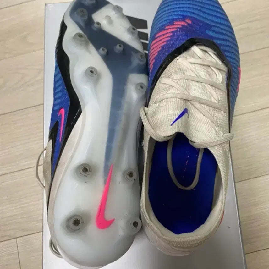 [SOLD OUT] 나이키 축구화 팬텀 6 ag 275
