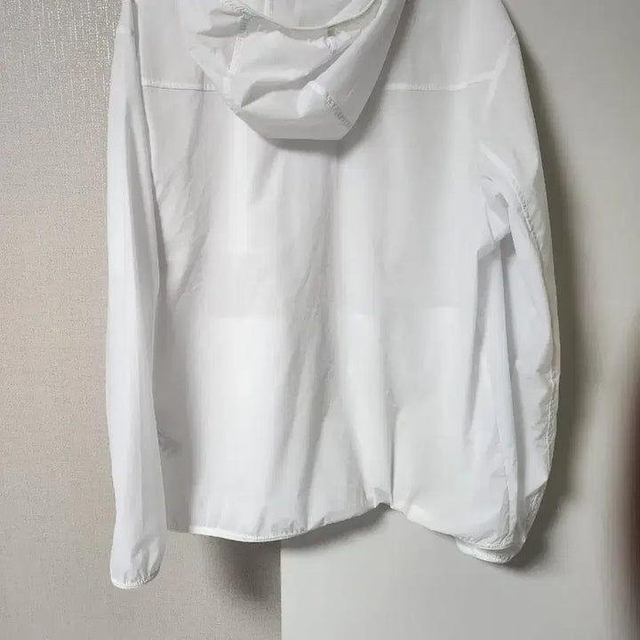 [BUNJANG] Discovery Windbreaker Jacket 105 / 디스커버리 바람막이 105