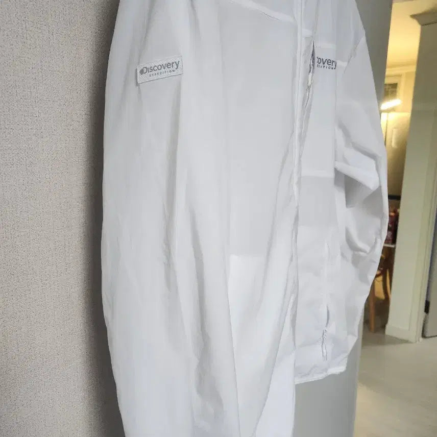 [BUNJANG] Discovery Windbreaker Jacket 105 / 디스커버리 바람막이 105