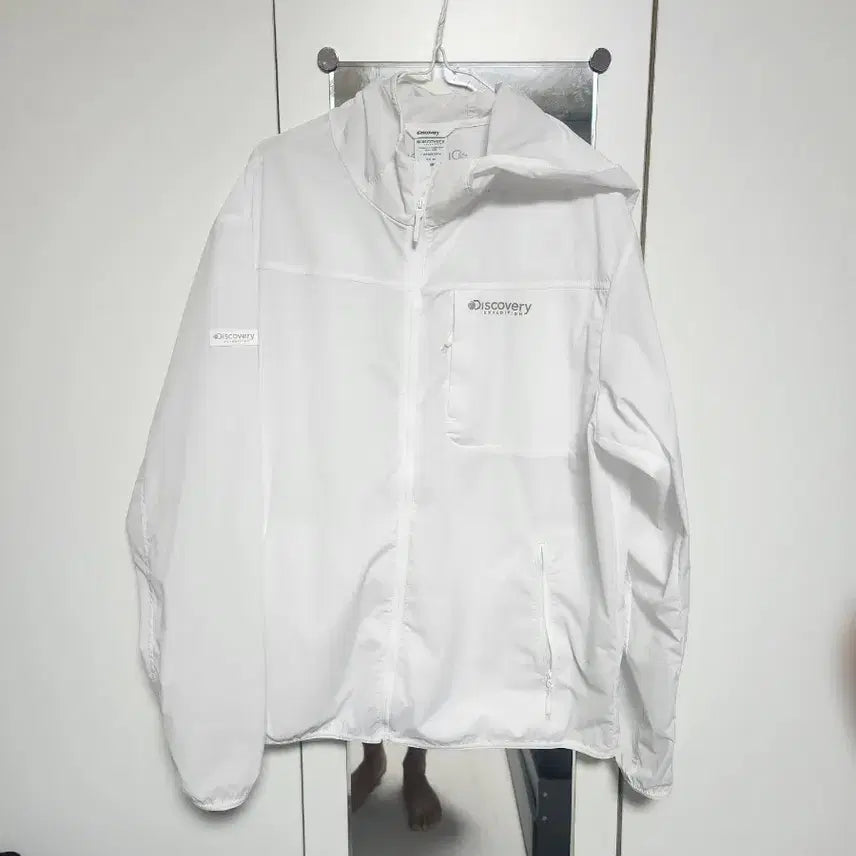 [BUNJANG] Discovery Windbreaker Jacket 105 / 디스커버리 바람막이 105