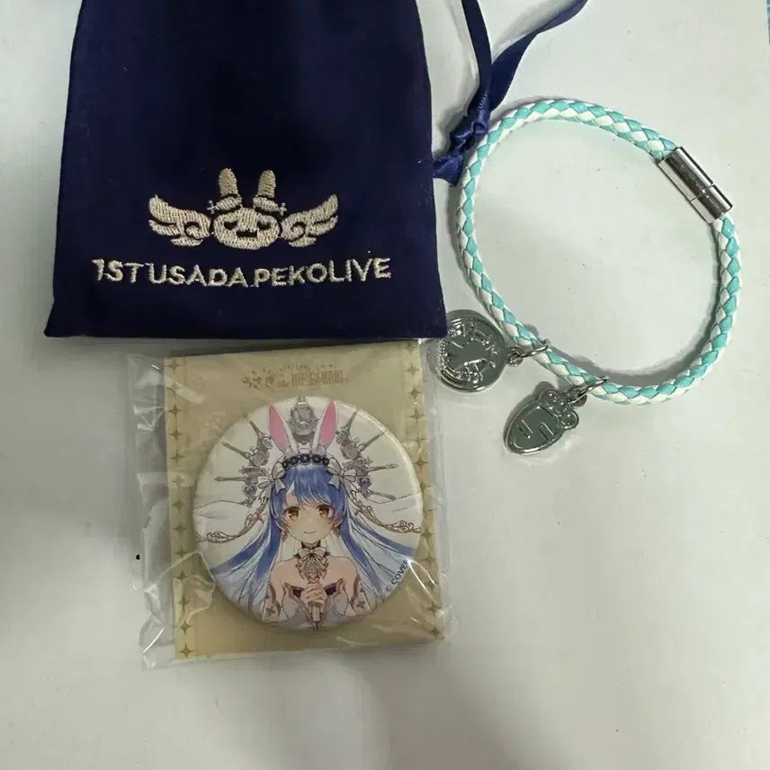 [SOLD OUT] 홀로라이브 우사다페코라 퍼스트 라이브 굿즈