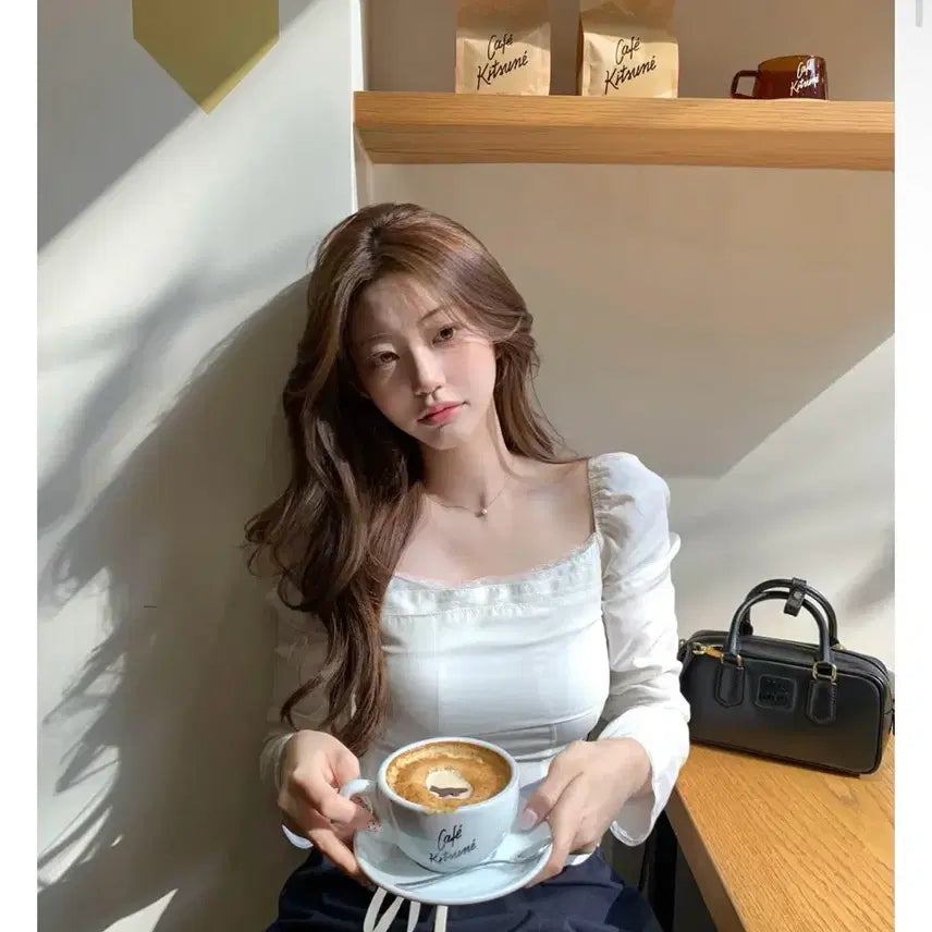 [BUNJANG] JENNIE O Clean Square Lace Blouse / 새상품)제니오 클린스퀘어 레이스 블라우스