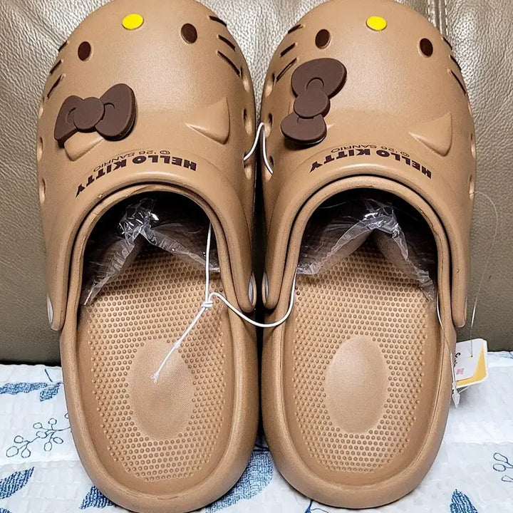 [SOLD OUT] 헬로키티 샌들 슬리퍼 브라운 250mm새상품